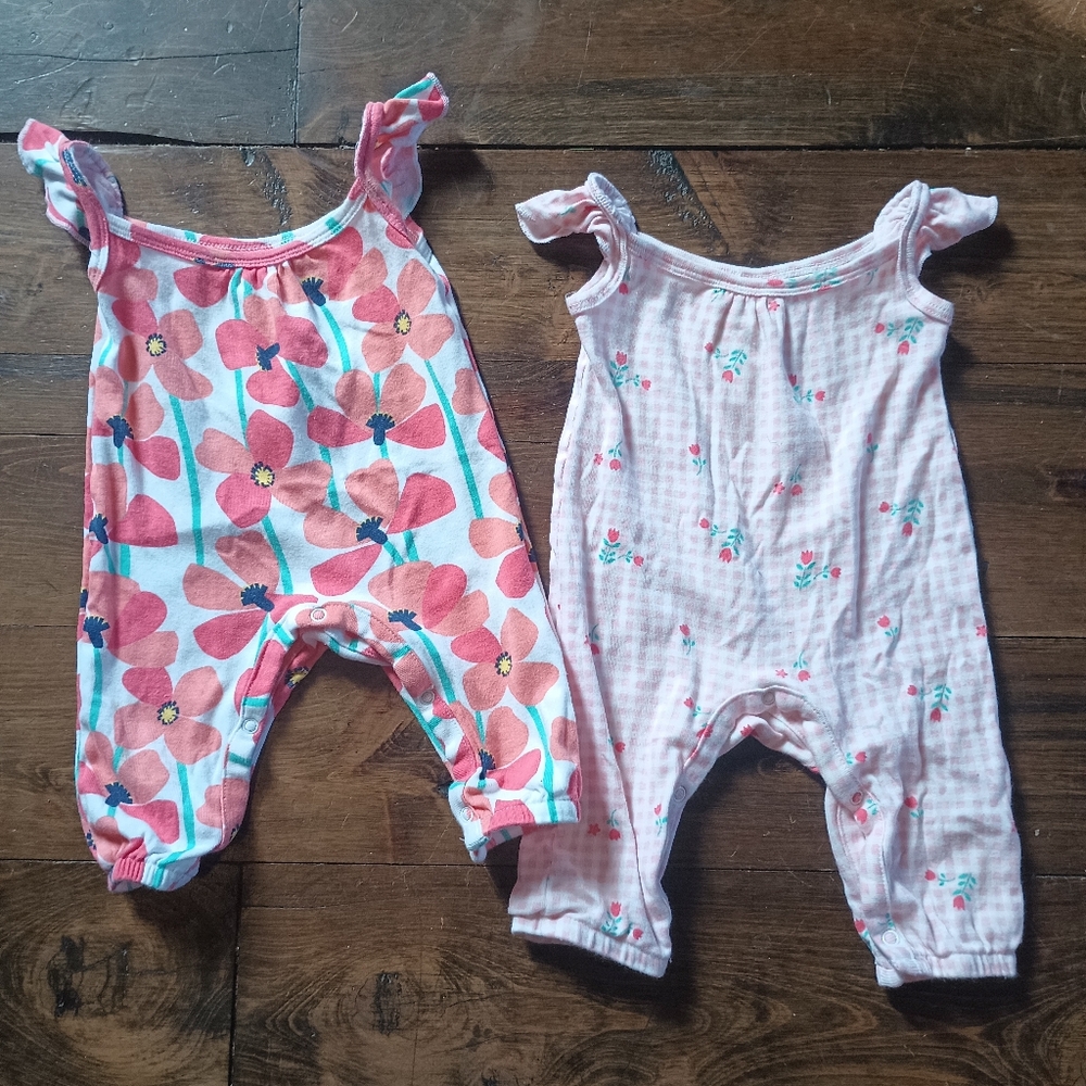 Set Of Girls Jumpers